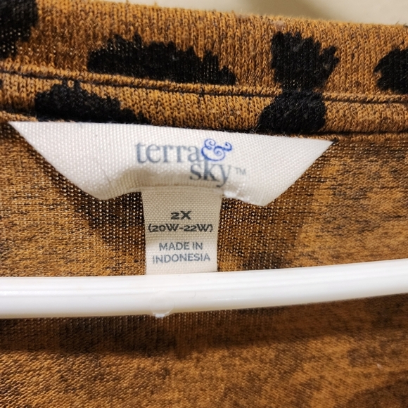Terra & SKY Leopard Plus Size Casual Blouse 2X - Picture 3 of 11